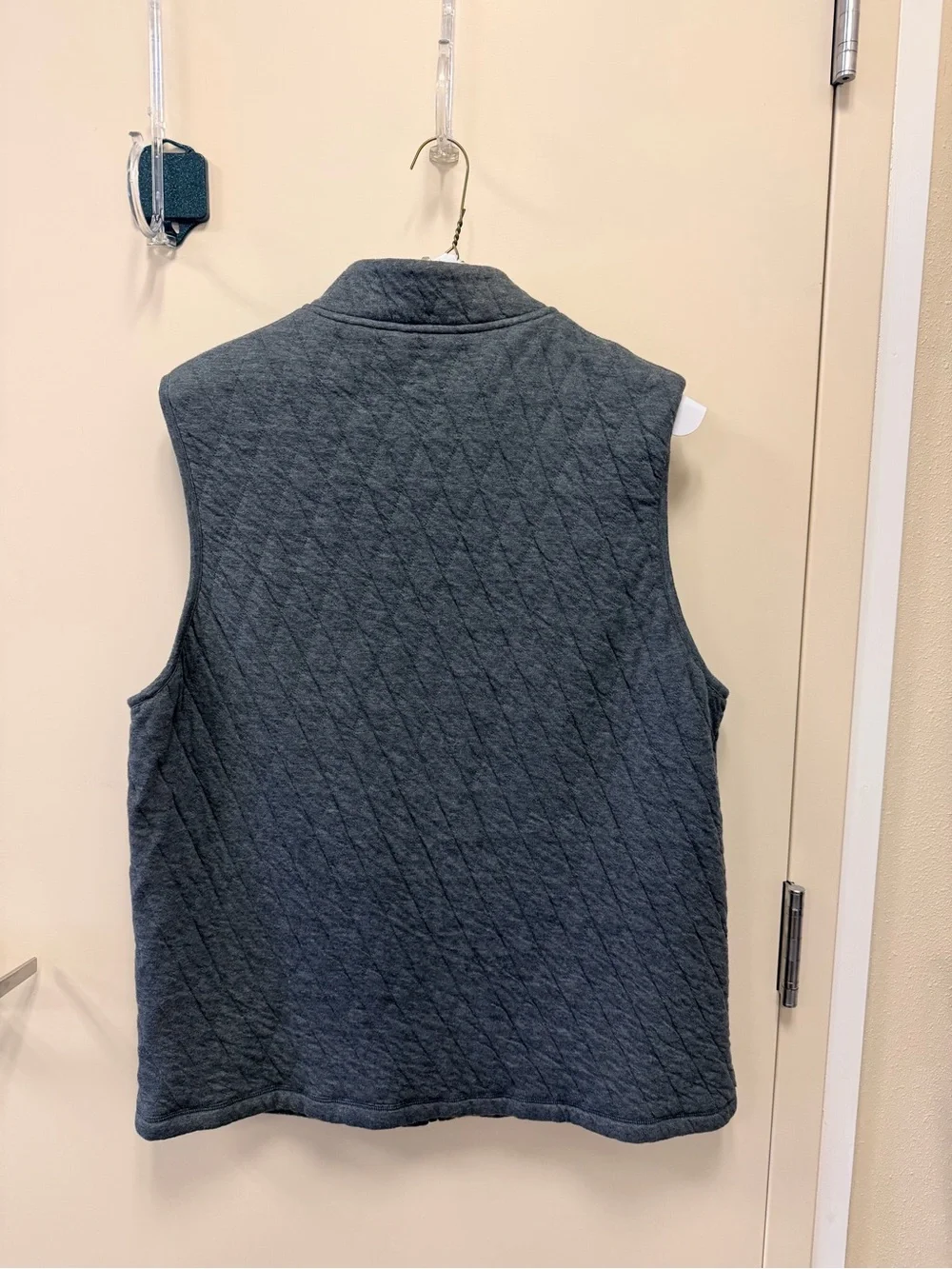 Men's Quilted Sleeveless Zip Vest - Charcoal Gray